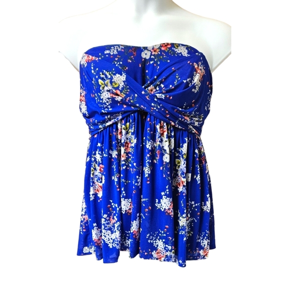 TORRID Plus Size Angelica Floral Blue Sheer Sleeveless Twisted Front Halter Top - Picture 2 of 15